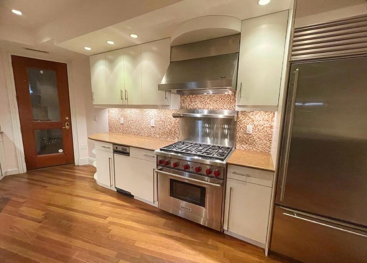 Cabinet Refinishing Service